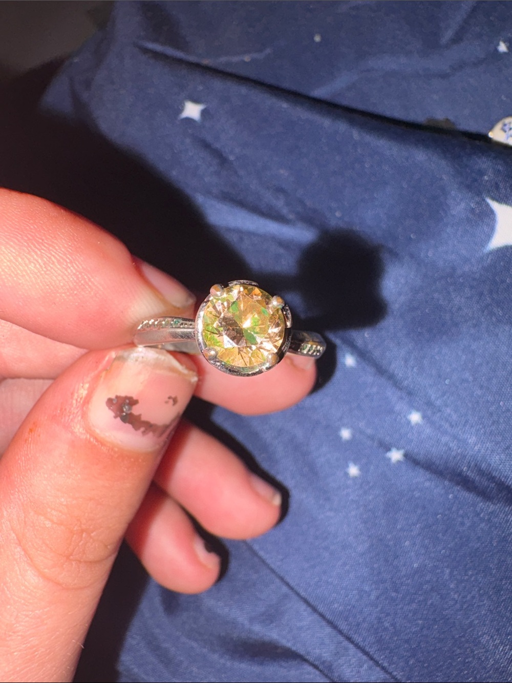 Silver Ring with Yellow-Green Round Solitaire Stone